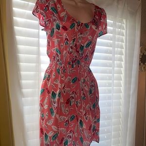 Xhilaration dress, size M. Beautiful and bright with leaf/feather designs.